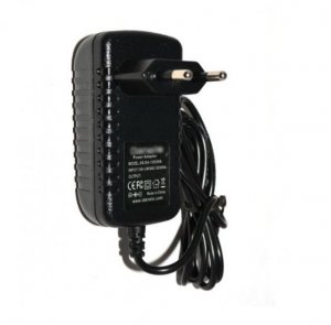 Makita hk41b-1200700 pri.230v 50hz 93ma sec 12v=0.7a 8.4va Oplader Adapter + Netsnoer